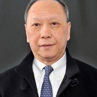 Dr. Ho Peter Chun Kit 何震杰